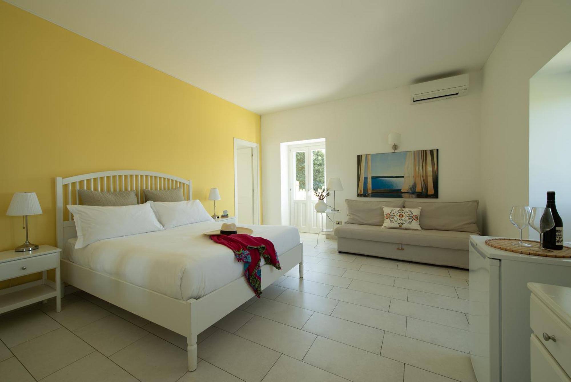 Isola Charm B&B - A Historic Villa Near Punta Del Pero Beach Syrakusa Exteriör bild