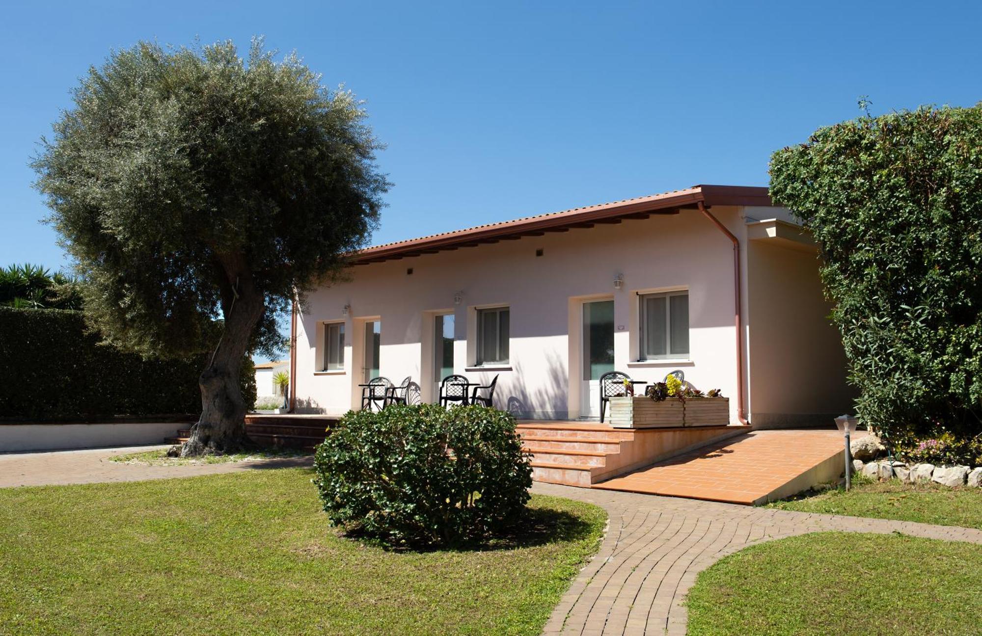Isola Charm B&B - A Historic Villa Near Punta Del Pero Beach Syrakusa Exteriör bild